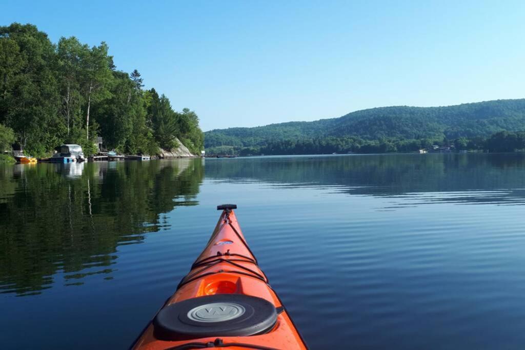 Le Nid doré sur le lac  Val des Monts Exterior foto