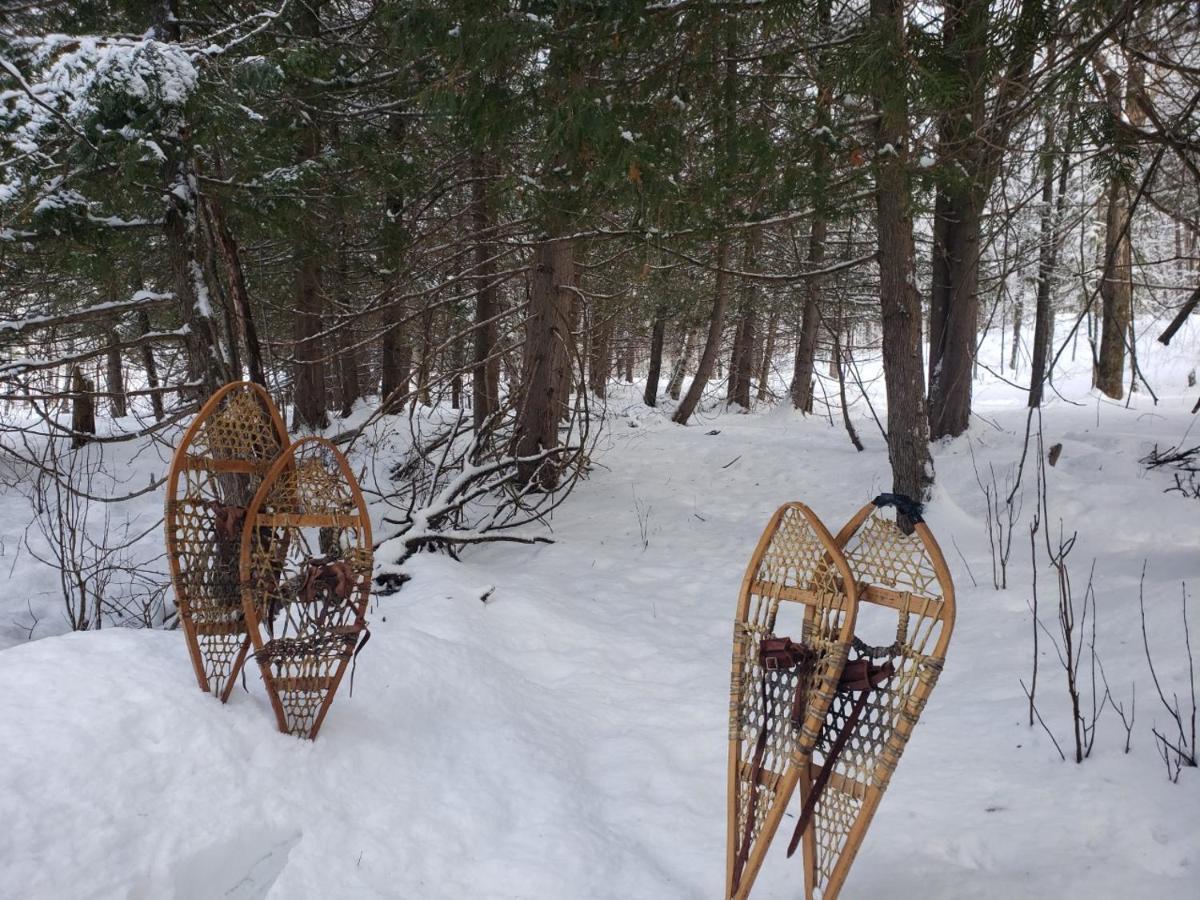 Le Nid doré sur le lac  Val des Monts Exterior foto